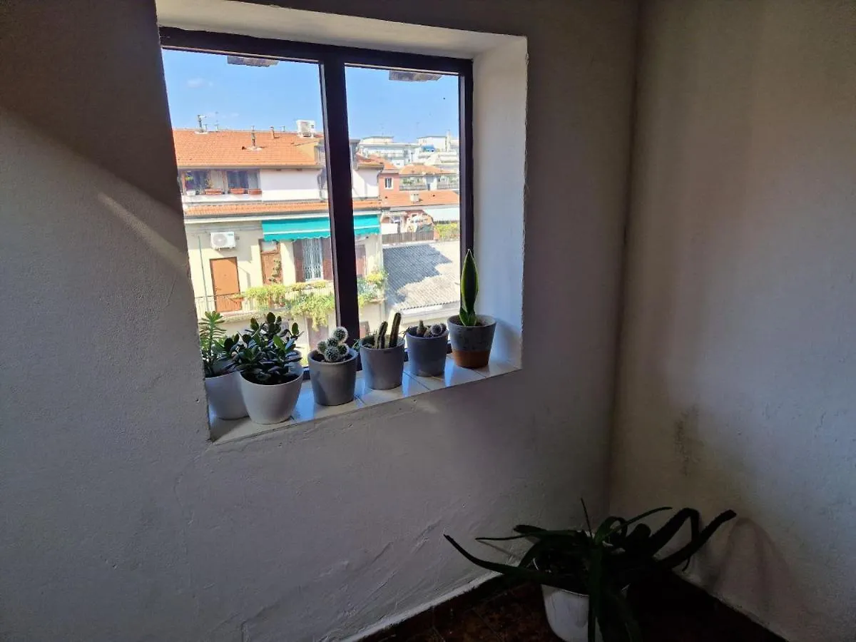 Into The World Apartment Milan